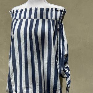 H&M off the shoulder blouse